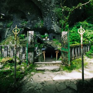 蟷螂の岩屋の入り口