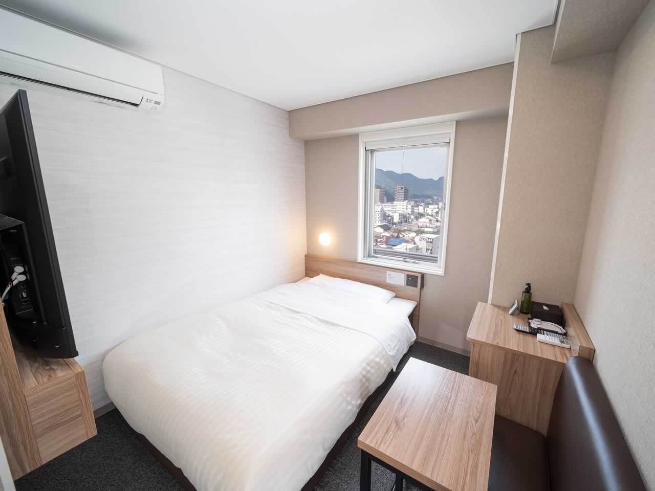 スーパーホテル東舞鶴の部屋