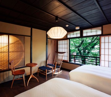 鈴 四条高瀬川の部屋