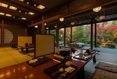 料庭の店内
