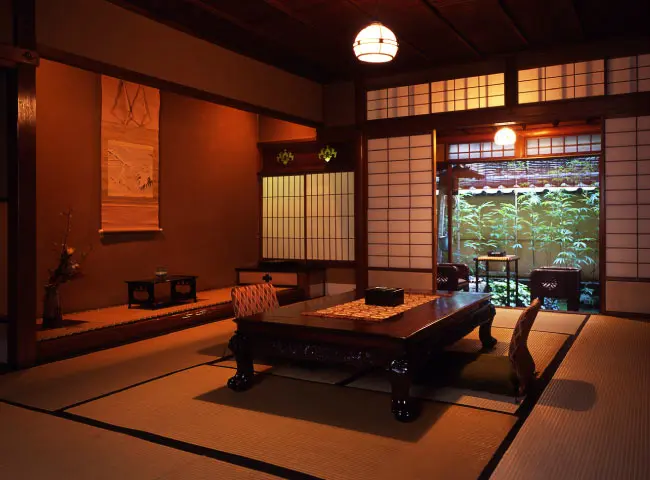 炭屋旅館の客室